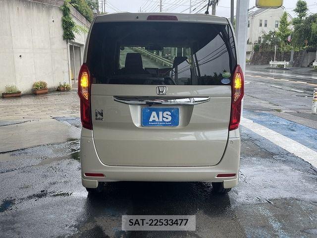 Honda N BOX 2017-10 338370-6