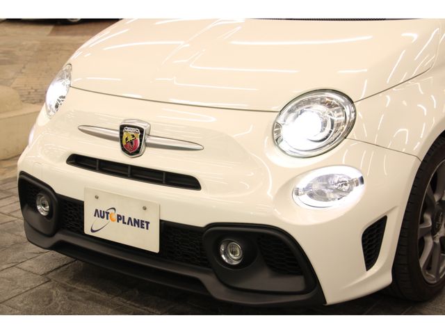 Abarth 595 2018-09 10156-22