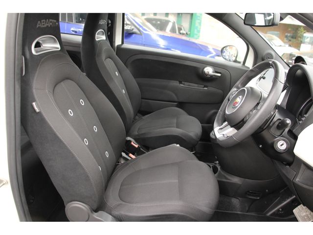 Abarth 595 2018-09 10156-18