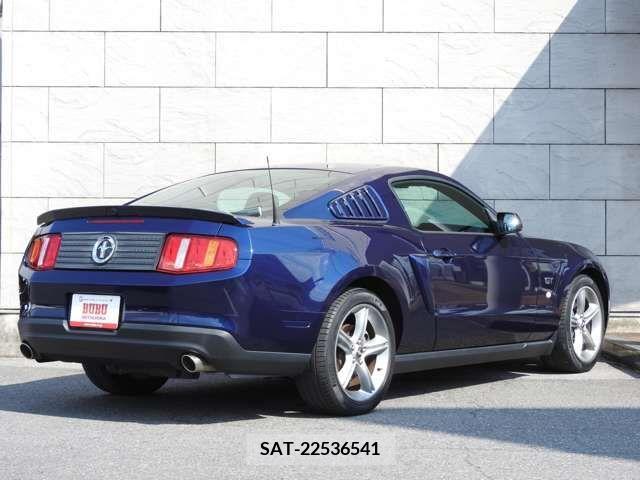 Ford MUSTANG 2010-06 216097-2