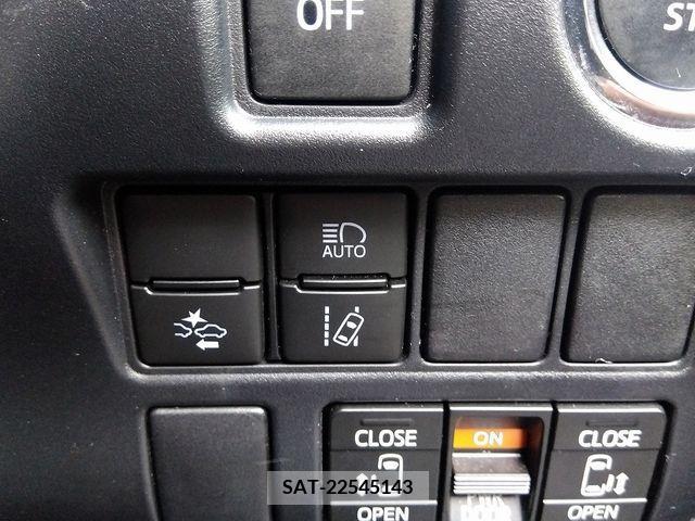 Toyota VOXY 2021-11 211187-11