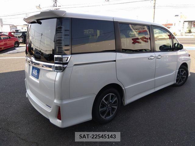 Toyota VOXY 2021-11 211187-1