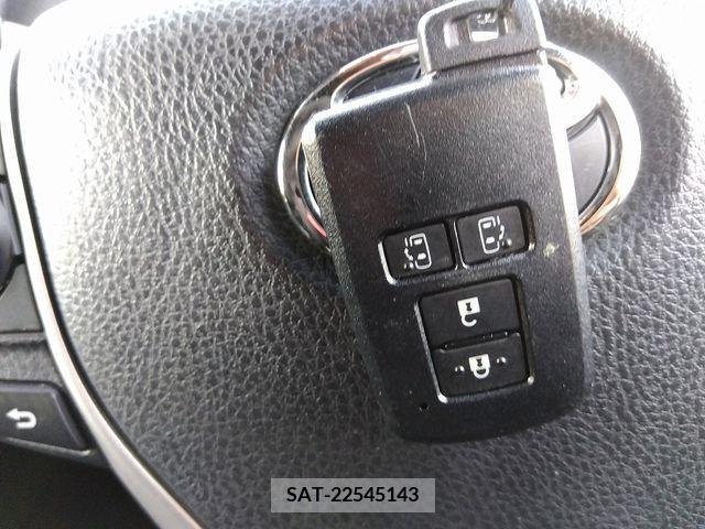 Toyota VOXY 2021-11 211187-15
