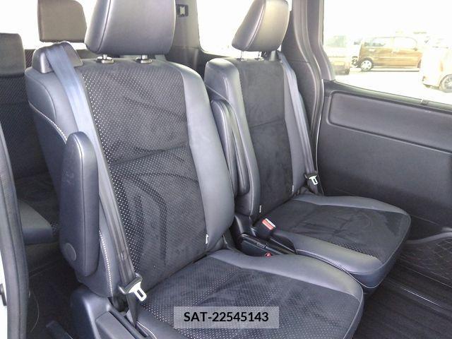 Toyota VOXY 2021-11 211187-18