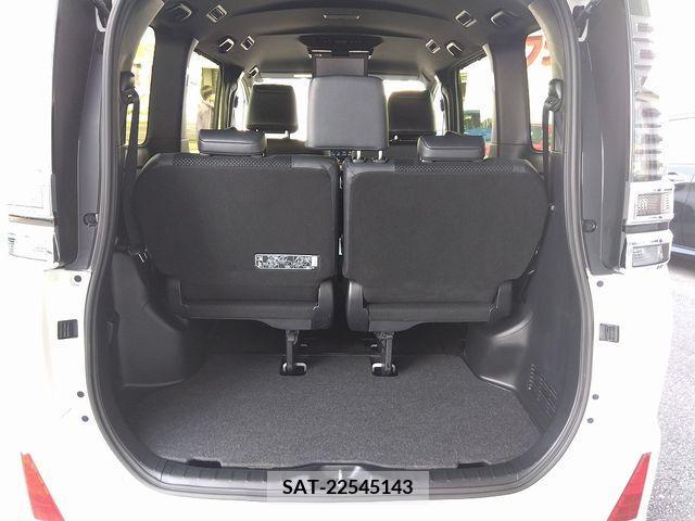 Toyota VOXY 2021-11 211187-19