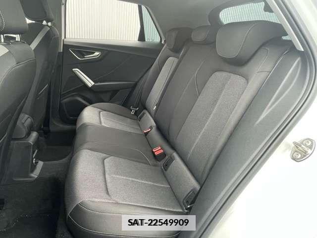 Audi Q2 2019-11 356573-15