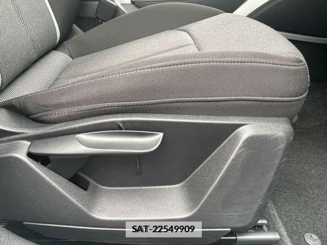 Audi Q2 2019-11 356573-12