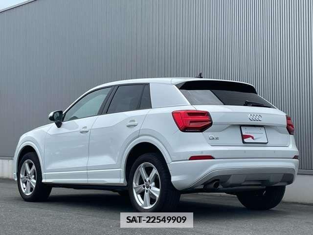 Audi Q2 2019-11 356573-6
