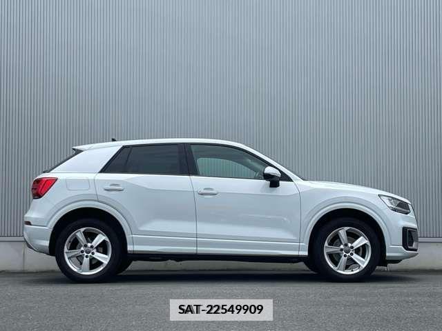 Audi Q2 2019-11 356573-3