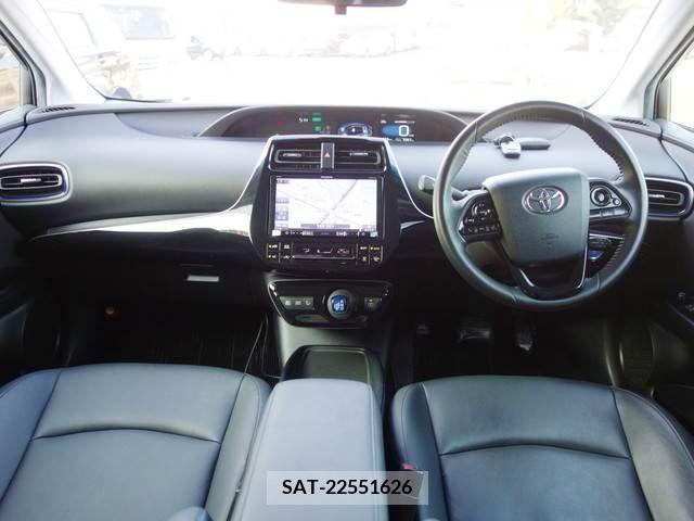 Toyota PRIUS 2019-04 200128-6