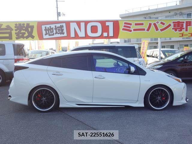 Toyota PRIUS 2019-04 200128-4