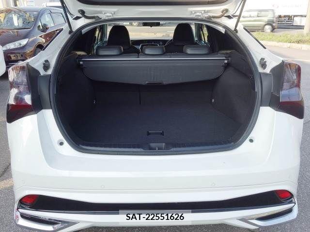 Toyota PRIUS 2019-04 200128-16