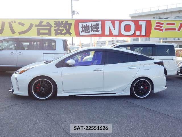 Toyota PRIUS 2019-04 200128-5
