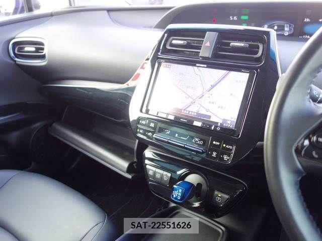 Toyota PRIUS 2019-04 200128-7