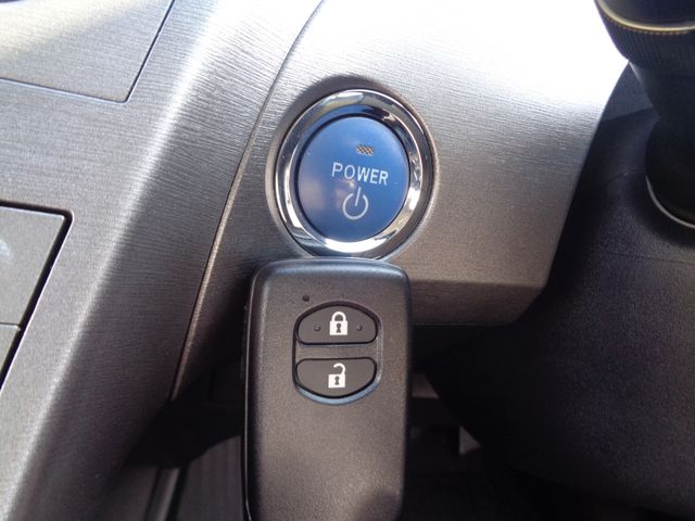 Toyota PRIUS 2015-06 186483-13