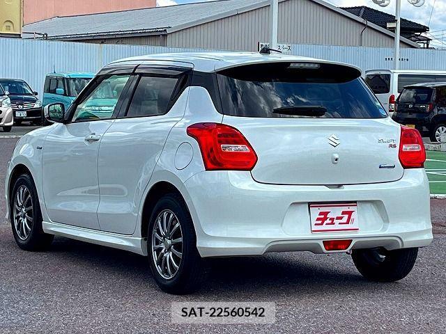 Suzuki SWIFT 2017-03 383055-8