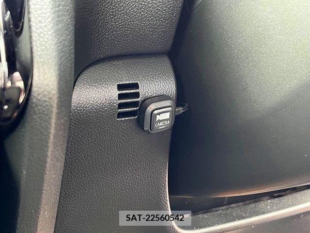 Suzuki SWIFT 2017-03 383055-25