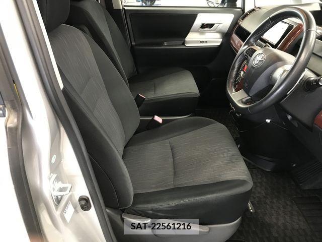 Toyota NOAH 2011-03 321319-10