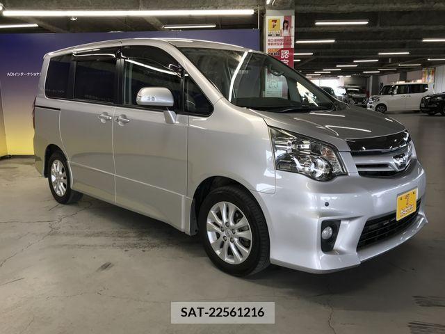 Toyota NOAH 2011-03 321319-5