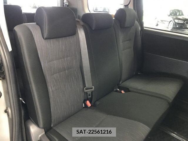 Toyota NOAH 2011-03 321319-17