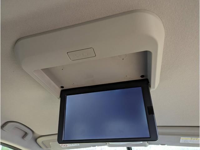 Nissan SERENA 2018-06 184669-4