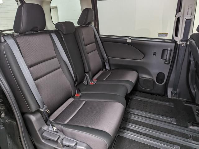 Nissan SERENA 2018-06 184669-10