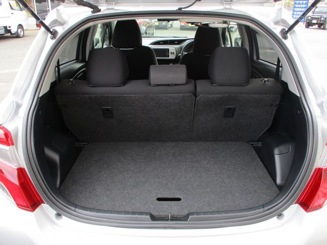 Toyota VITZ 2014-07 355-6