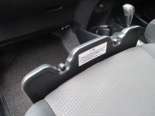 Toyota VITZ 2014-07 355-17