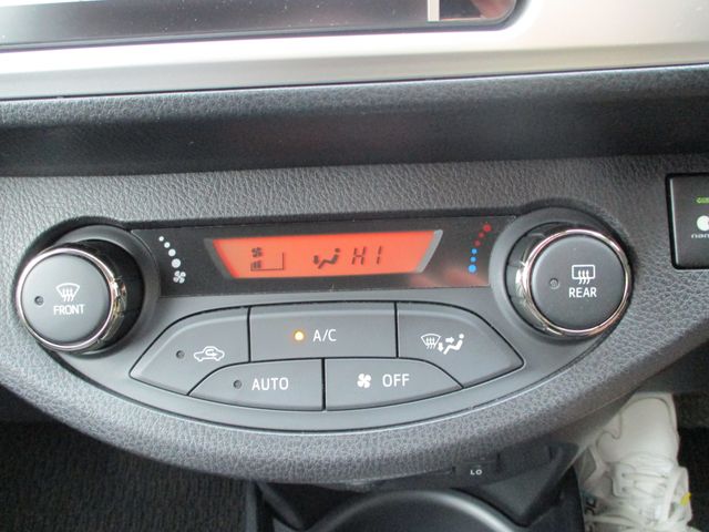 Toyota VITZ 2014-07 355-24