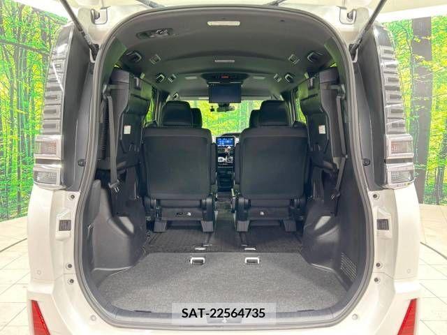 Toyota VOXY 2019-06 321629-11