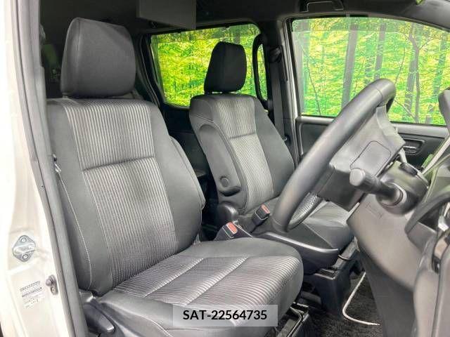 Toyota VOXY 2019-06 321629-8