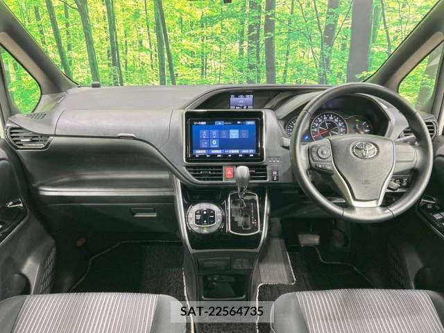 Toyota VOXY 2019-06 321629-1