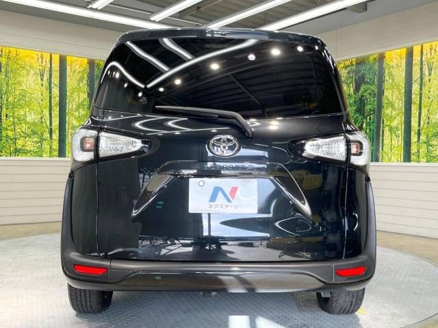 Toyota SIENTA 2017-08 193827-16