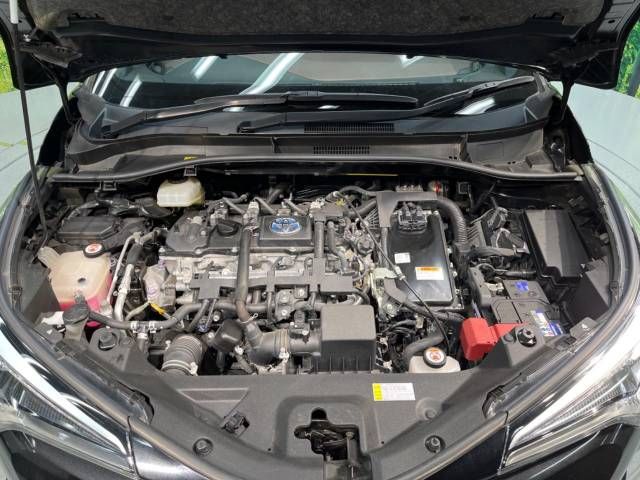 Toyota C-HR 2017-09 23025-18