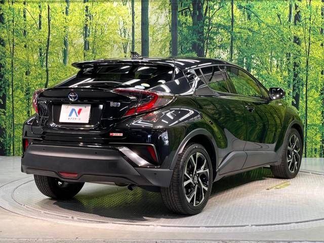 Toyota C-HR 2017-09 23025-17