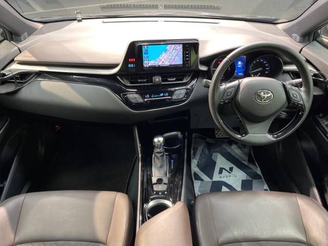 Toyota C-HR 2017-09 23025-1