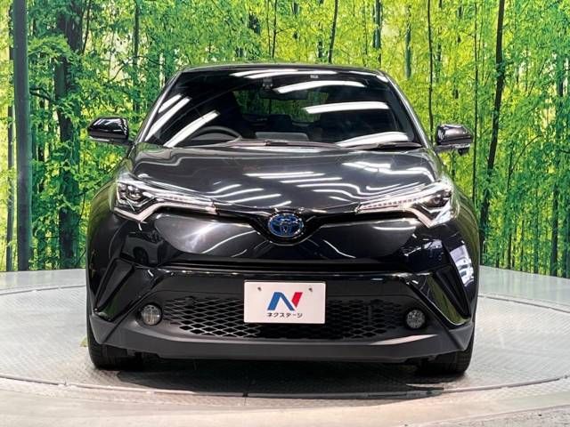 Toyota C-HR 2017-09 23025-14