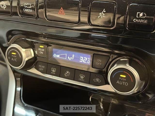 Nissan SERENA 2018-04 222189-11