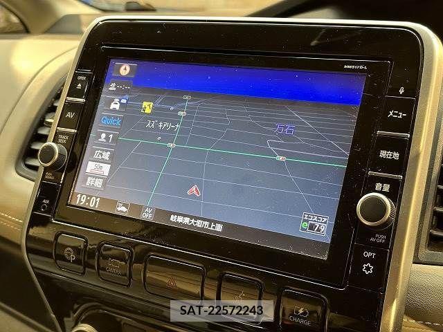 Nissan SERENA 2018-04 222189-2