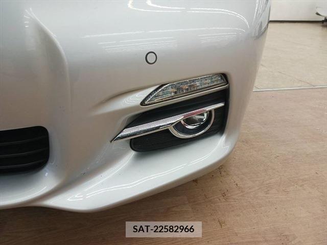 Nissan SKYLINE 2014-12 208873-10