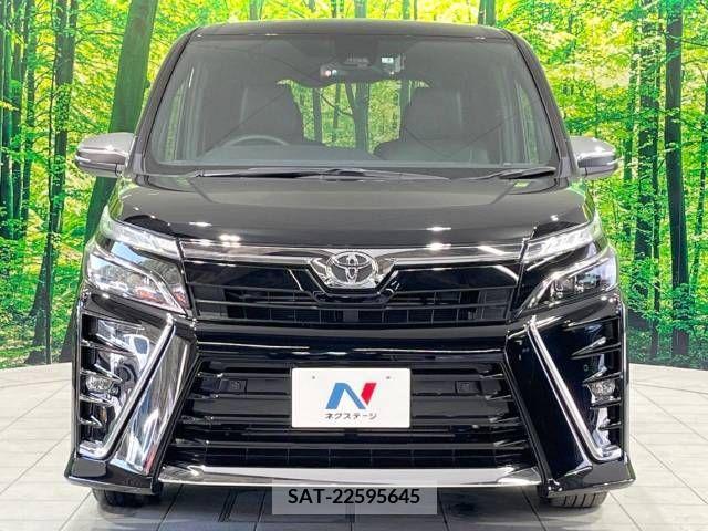 Toyota VOXY 2021-03 215466-15