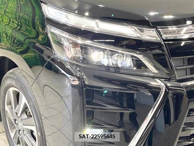 Toyota VOXY 2021-03 215466-13