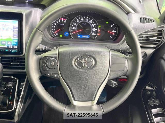Toyota VOXY 2021-03 215466-12
