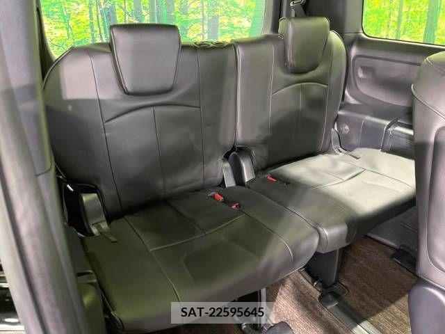 Toyota VOXY 2021-03 215466-10