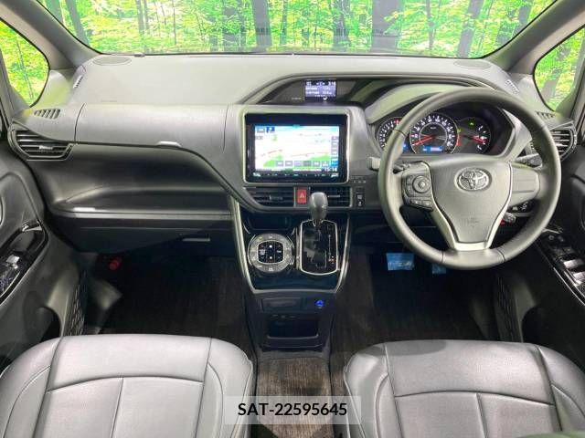 Toyota VOXY 2021-03 215466-1