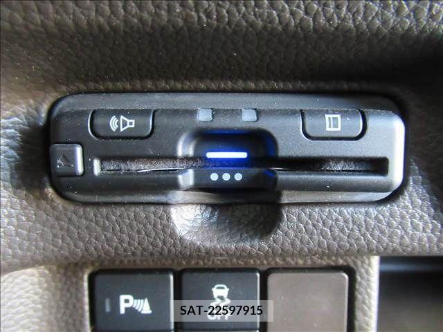 Honda N BOX 2021-05 307367-11