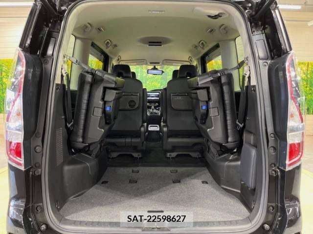 Nissan SERENA 2019-11 325063-11