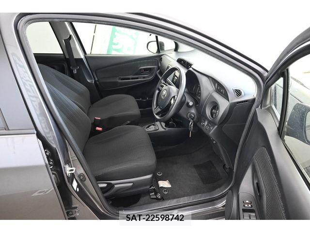 Toyota VITZ 2019-02 233633-6