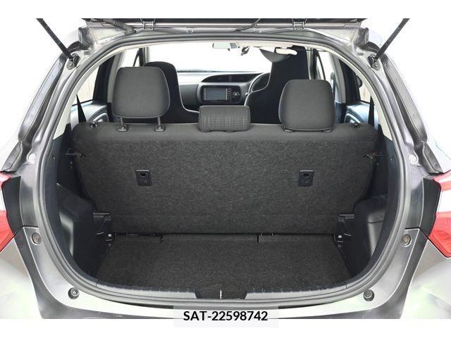 Toyota VITZ 2019-02 233633-8