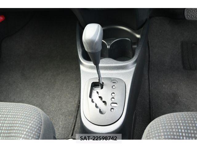 Toyota VITZ 2019-02 233633-16